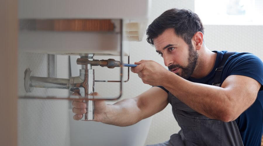 Faucet aerator cleaning/replacement in Dyer, AR
